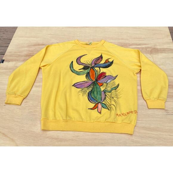 UNKNOWN Sweaters - VINTAGE MR KENNETH Embroidered Flower Crew Neck Sweater Men Yellow‎ SIZE 25"x25"